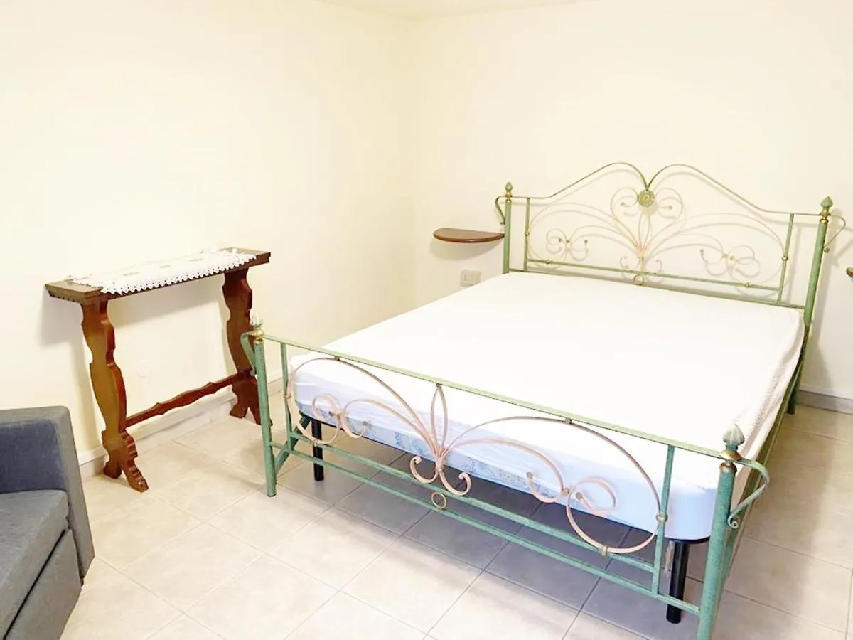 Villa Leda Vada 0*,  Italia